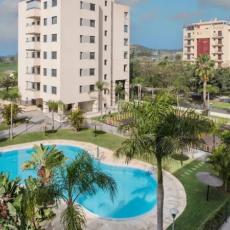 Piscina Abierta Marinsa Padel * Torre Del Mar