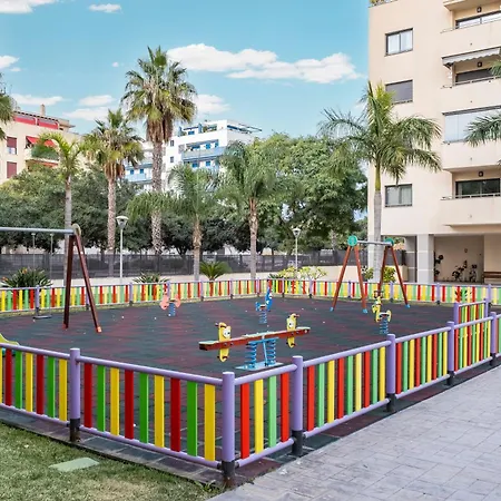 Piscina Abierta Marinsa Padel Torre Del Mar